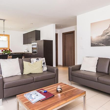 Ferienhaus Casa Luna Zermatt Bagian luar foto