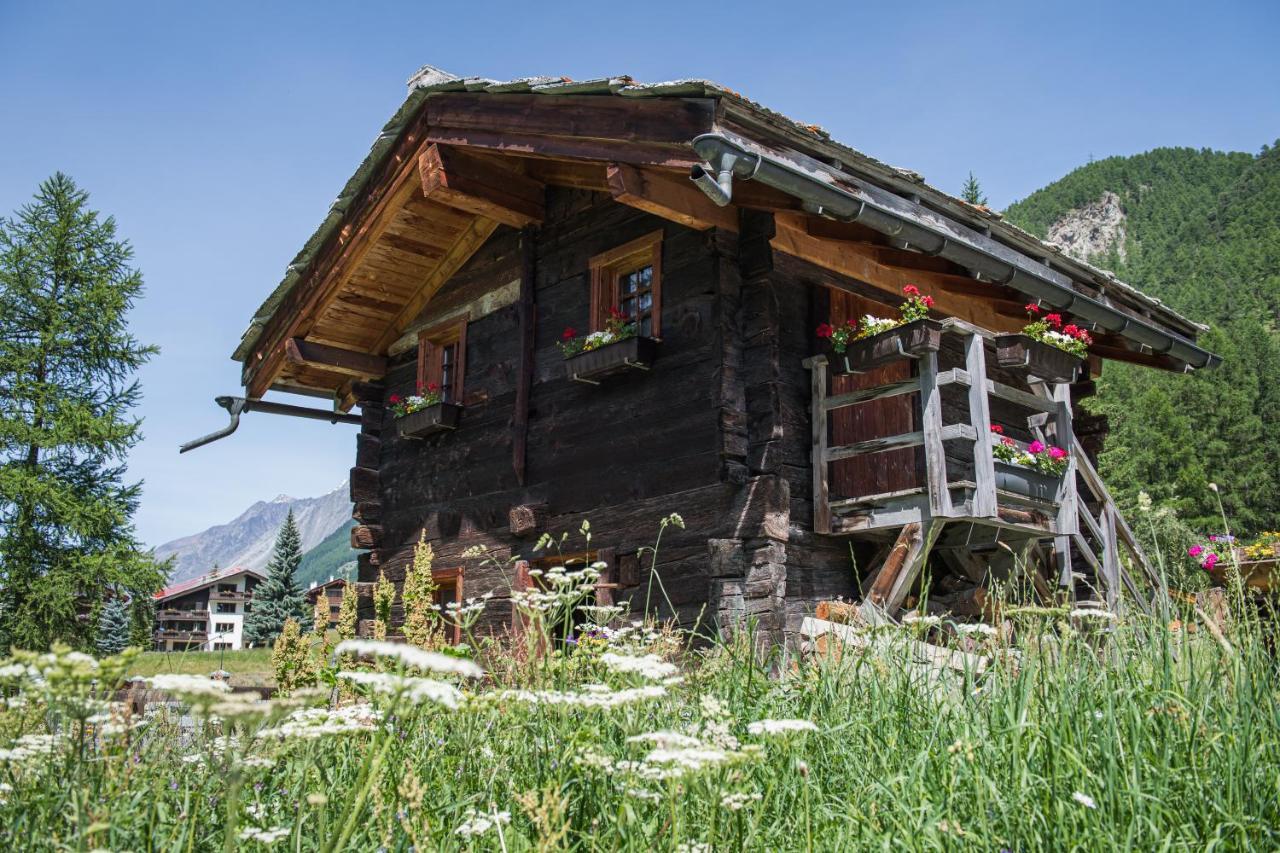 Ferienhaus Casa Luna Zermatt Bagian luar foto