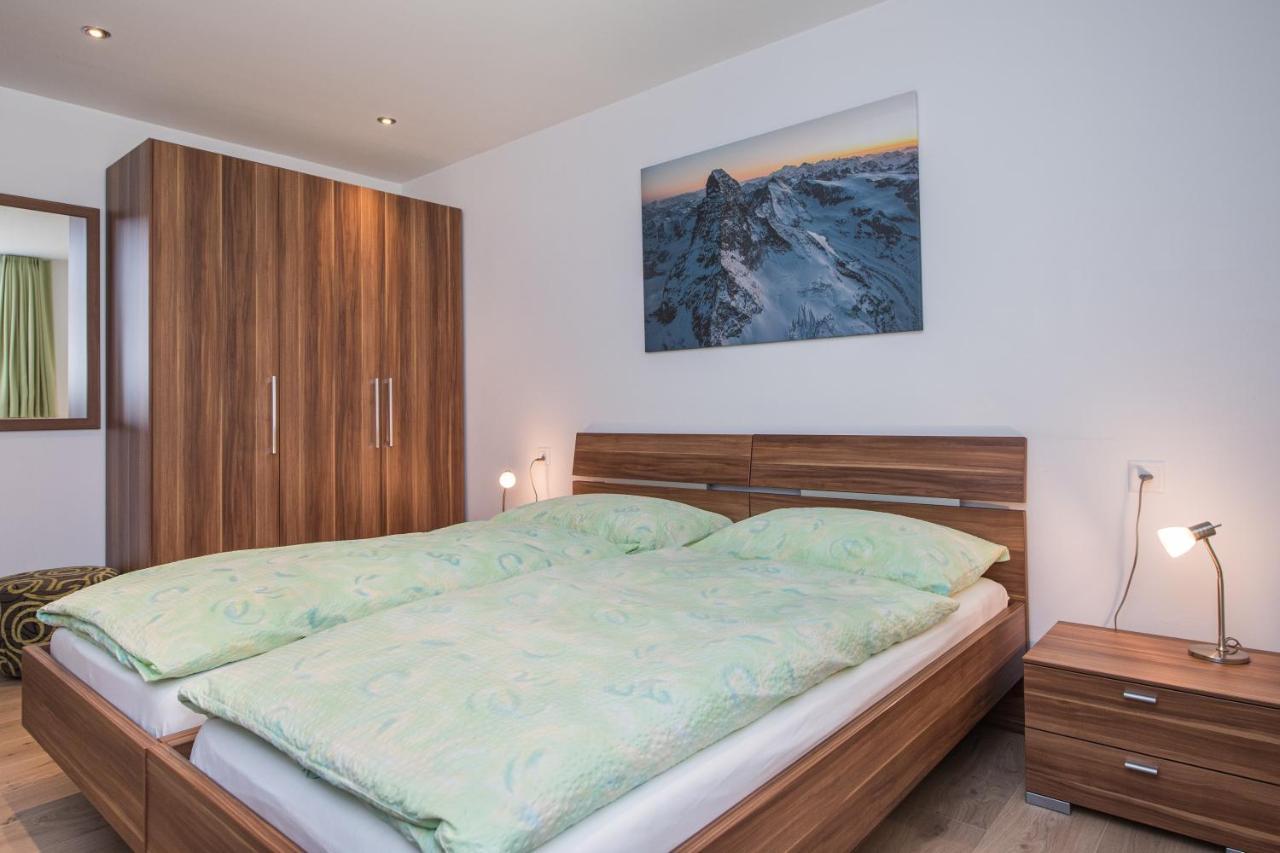 Ferienhaus Casa Luna Zermatt Bagian luar foto