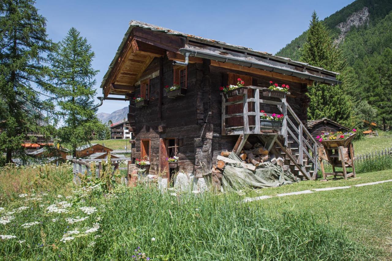 Ferienhaus Casa Luna Zermatt Bagian luar foto