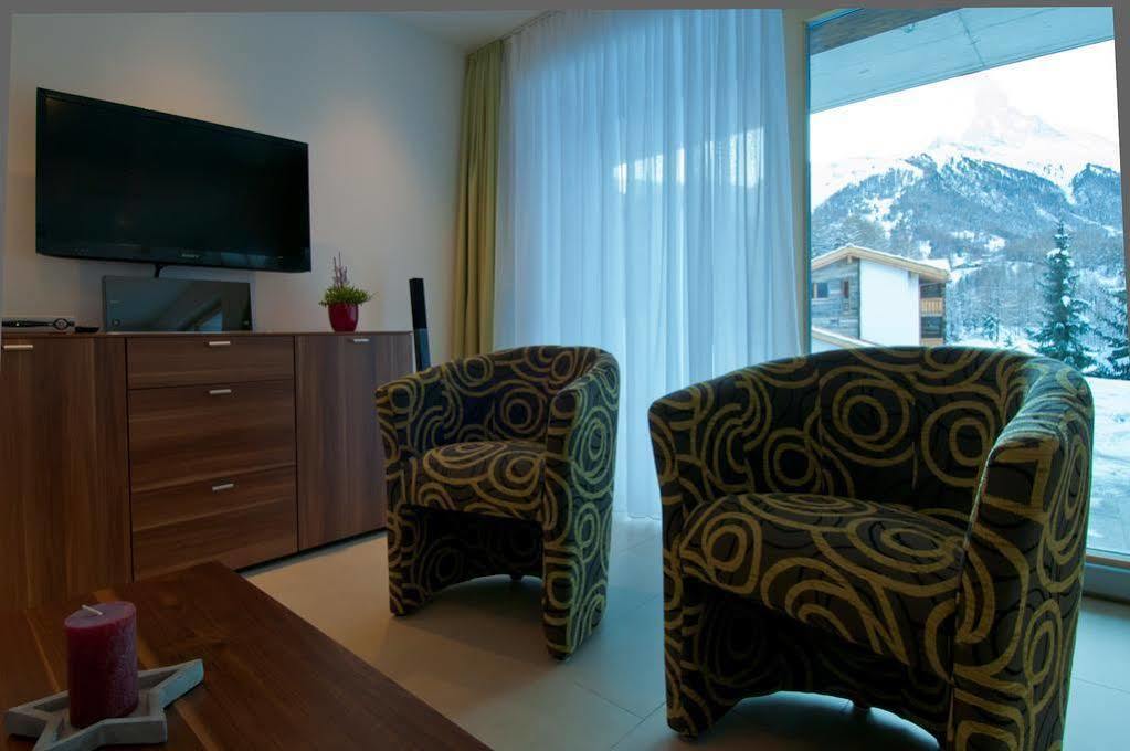 Ferienhaus Casa Luna Zermatt Bagian luar foto